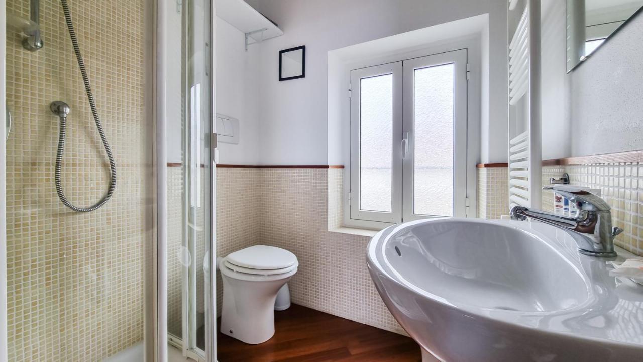 Italianway - Costiglioli 8 Apartment Sanremo Luaran gambar
