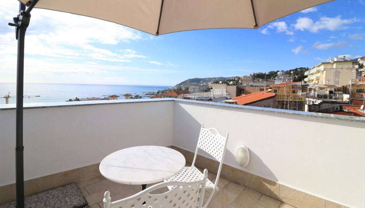 Italianway - Costiglioli 8 Apartment Sanremo Luaran gambar